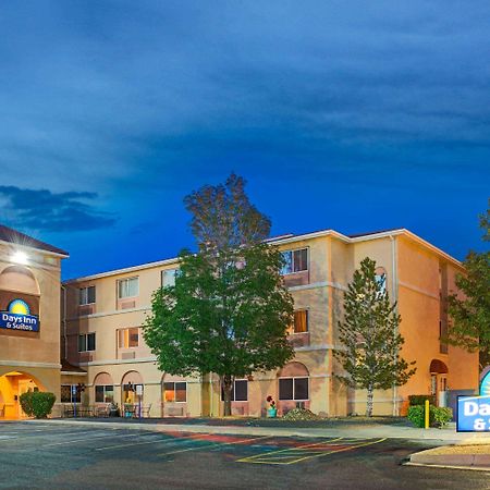 Days Inn & Suites By Wyndham Airport Albuquerque Dış mekan fotoğraf
