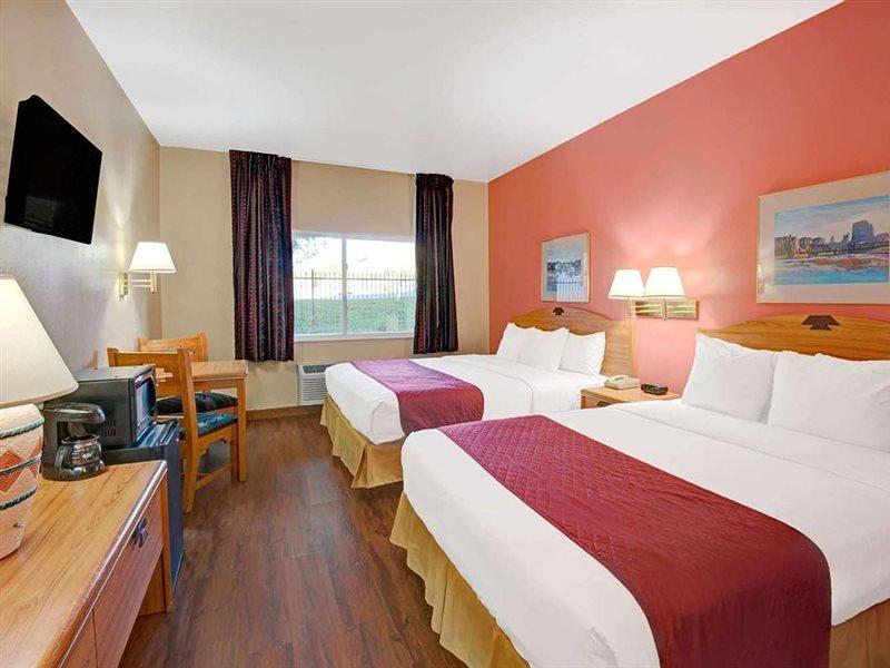 Days Inn & Suites By Wyndham Airport Albuquerque Dış mekan fotoğraf